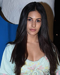 Amyra Dastur at Shruti Sancheti Launches FLEUR Collection