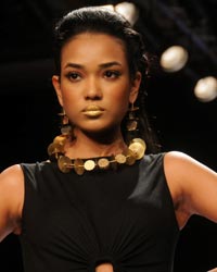 Sun Jewels Show at IIJW 2014