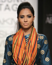 Swati Vijaivargie and Harshitaa Chatterjee Show at LFW 2014