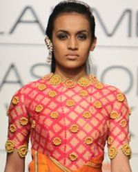 Swati Vijaivargie and Harshitaa Chatterjee Show at LFW 2014