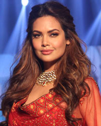 Esha Gupta at Tech Fashion Tour Season 3