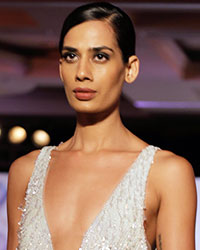 The Walk of Mijwan Show The Walk of Mijwan Show