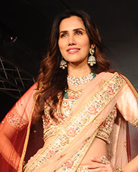 Sonnalli Seygall at The Wedding Tales Fashion Show