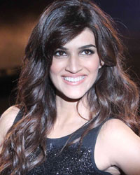 Kriti Sanon at USPL Fashion Show