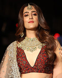 Nupur Sanon at Wedding Junction Fashion Show