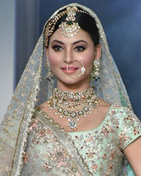 Urvashi Rautela at Wedding Times Fashion Fiesta