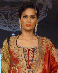 Aalishan Pakistan Fashion Show