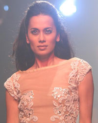 Abu Jani and Sandeep Khosla Show at LFW 2015