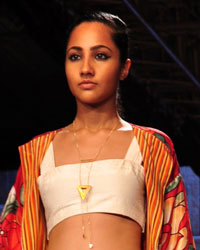 Anand Kabra and Nikasha Show at LFW 2015