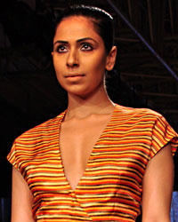 Anand Kabra and Nikasha Show at LFW 2015