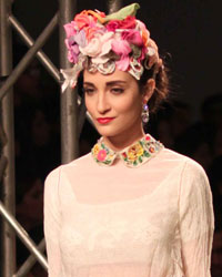 Aneeth Arora Show at WIFW SS 2015