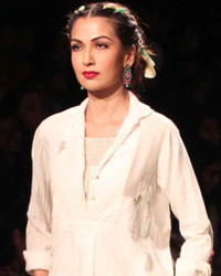 Aneeth Arora Show at WIFW SS 2015