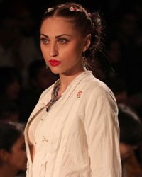 Aneeth Arora Show at WIFW SS 2015