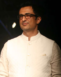 Anita Dongre Show at LFW 2015