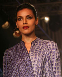 Anita Dongre Show at LFW 2015