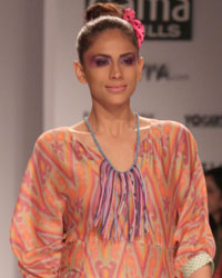 Anupama Dayal Show at WIFW SS 2015