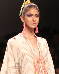 Anupama Dayal Show at WIFW SS 2015