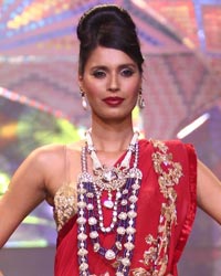 BG Jewellers Show at IIJW 2014