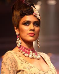 BG Jewellers Show at IIJW 2014