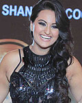 Sonakshi Sinha with Falguni and Shane Peacock