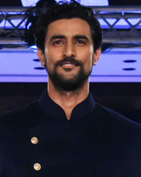 Fashion designer Komal Sood and Kunal Kapoor