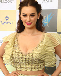 Evelyn Sharma