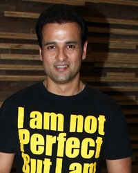 Rohit Roy at Cancer Fundraiser Fashion Show