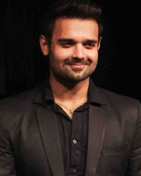 Mahaakshay Chakraborty