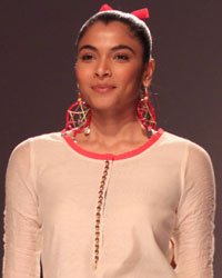 Chaaya Mehrotra Show at WIFW SS 2015