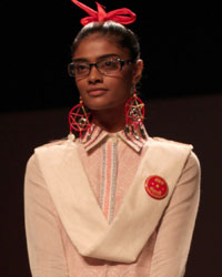 Chaaya Mehrotra Show at WIFW SS 2015