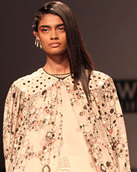 Dev R Nil Show at WIFW SS 2015