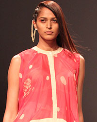 Dev R Nil Show at WIFW SS 2015