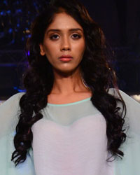 Diksha and Manju Todi Show at IBFW Season 2