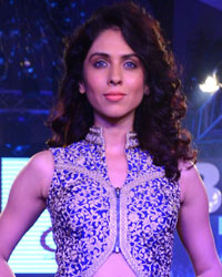 Diksha and Manju Todi Show at IBFW Season 2