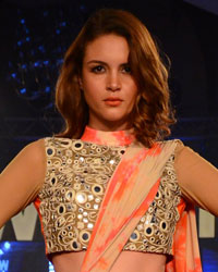 Diksha and Manju Todi Show at IBFW Season 2