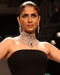 Farah Khan Show at IIJW 2014