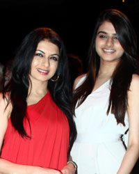 Bhagyashree with her daughter