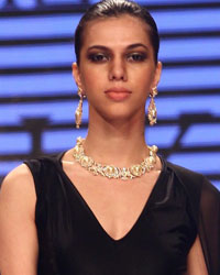 Farah Khan Show at IIJW 2014