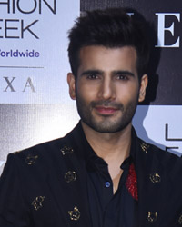 Karan Tacker