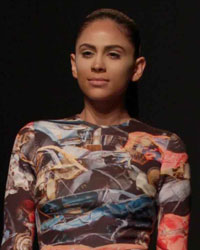 Gauri and Nainika Show at WIFW SS 2015