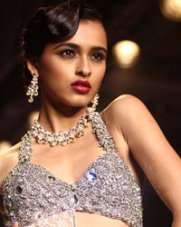 Gitanjali Gems Show at IIJW 2014