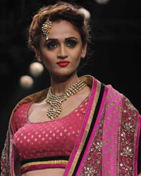 Gitanjali Gems Show at IIJW 2015