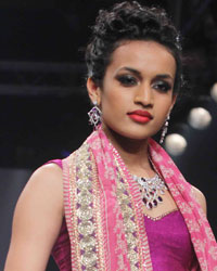 Gitanjali Gems Show at IIJW 2015