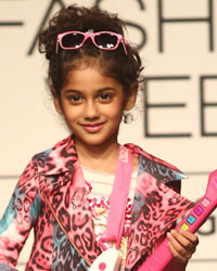 Hamleys Show Hot Wheels and Barbie at LFW 2104