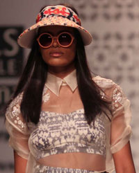 Hemant and Nandita Show at WIFW SS 2015