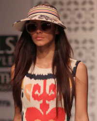 Hemant and Nandita Show at WIFW SS 2015