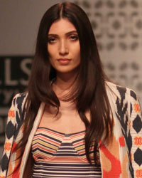 Hemant and Nandita Show at WIFW SS 2015