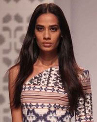 Hemant and Nandita Show at WIFW SS 2015