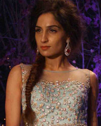 Jyotsna Tiwari Show at IBFW 2014