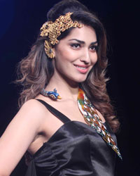 Indian Institute of Gems, Mumbai show at India International Jewellery Week 2015